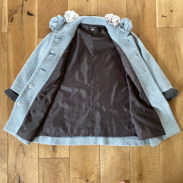 BeBe(ベベ)のBeBe ベベ　ロングコート　110cm キッズ/ベビー/マタニティのキッズ服女の子用(90cm~)(ジャケット/上着)の商品写真