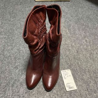 ローズバッドカップルズ(ROSE BUD)のローズバッド　本革レザーブーツ(ブーツ)