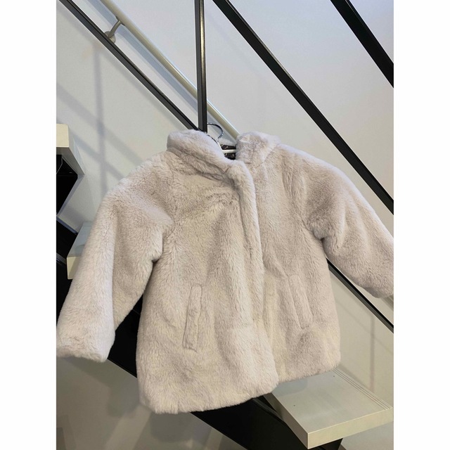 ZARA KIDS(ザラキッズ)のZARA ボアコート キッズ/ベビー/マタニティのキッズ服女の子用(90cm~)(コート)の商品写真