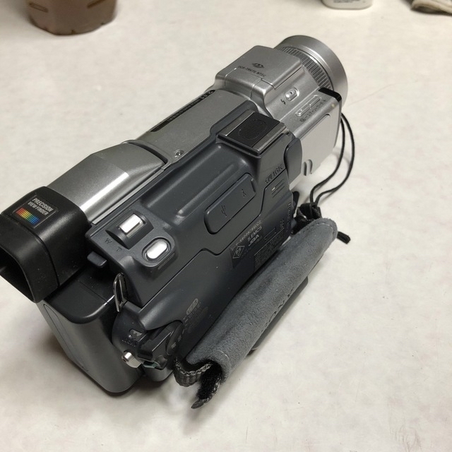 SONY(ソニー)の動作品　SONY HandyCam miniDV  DCR-TRV70 スマホ/家電/カメラのカメラ(ビデオカメラ)の商品写真