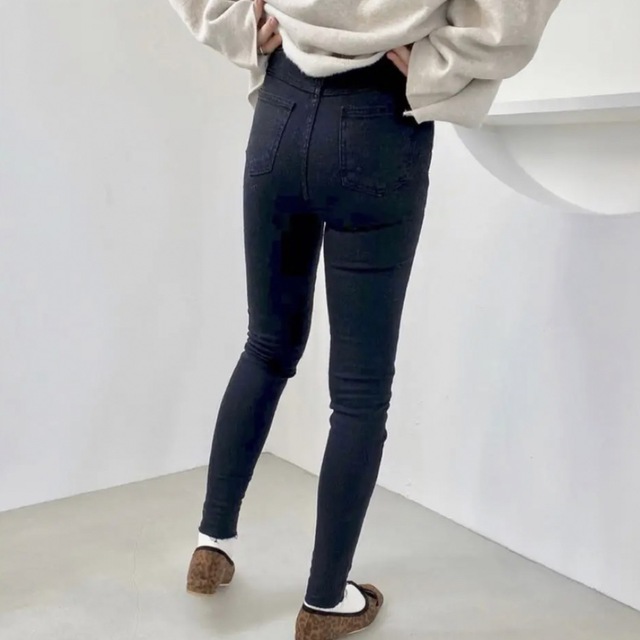 【 新品タグ付き 】willfully◆cutting skinny denim レディースのパンツ(デニム/ジーンズ)の商品写真