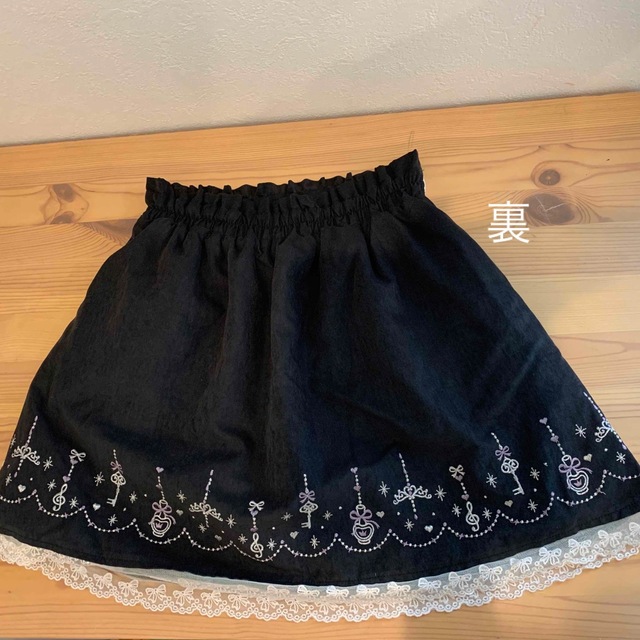 axes femme(アクシーズファム)の【140cm】【新品】axes femme 刺繍スカパン キッズ/ベビー/マタニティのキッズ服女の子用(90cm~)(スカート)の商品写真