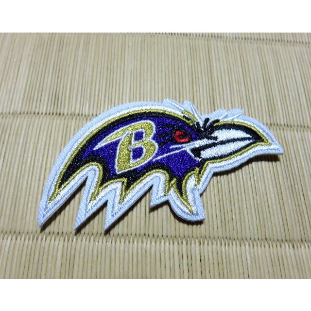 小型BR紫鴉■NFLボルチモア・レイブンズBaltimoreアメフト刺繍ワッペン スポーツ/アウトドアのスポーツ/アウトドア その他(アメリカンフットボール)の商品写真