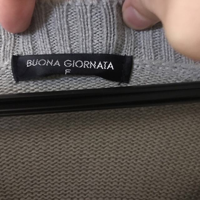 BUONA GIORNATA(ボナジョルナータ)のBUONA GIORNATA ロングニット　擦れ毛玉有 レディースのトップス(ニット/セーター)の商品写真