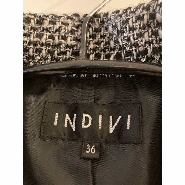 INDIVI(インディヴィ)のIND IV Iツィードジャケット36 レディースのジャケット/アウター(テーラードジャケット)の商品写真