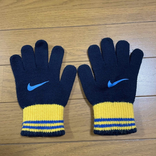 NIKE(ナイキ)のナイキ　NIKE 手袋　子ども用 キッズ/ベビー/マタニティのこども用ファッション小物(手袋)の商品写真