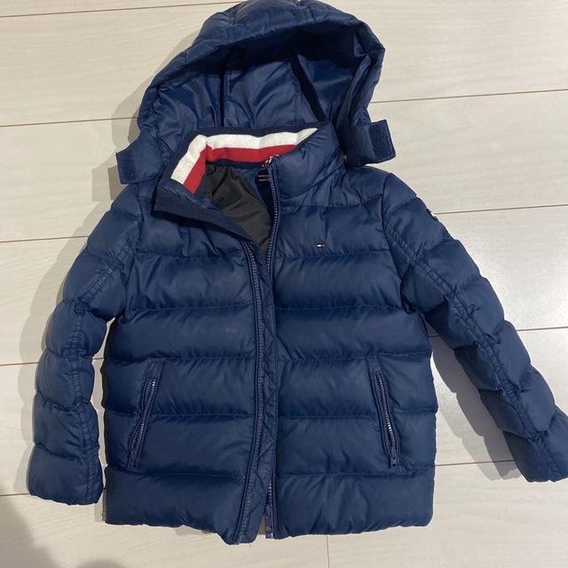 TOMMY HILFIGER(トミーヒルフィガー)のトミーヒルフィガー　ダウンジャケット　キッズ キッズ/ベビー/マタニティのキッズ服男の子用(90cm~)(ジャケット/上着)の商品写真