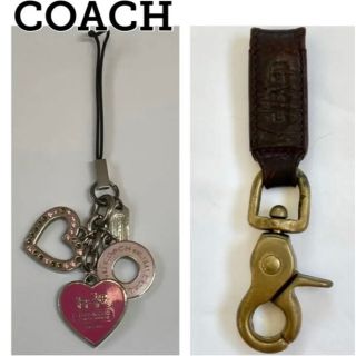 COACH - COACH キーホルダー 2点 ハート チャーム ロゴ ピンク 革 COACH - COACH キーホルダー 2点 ハート チャーム ロゴ ピンク 革