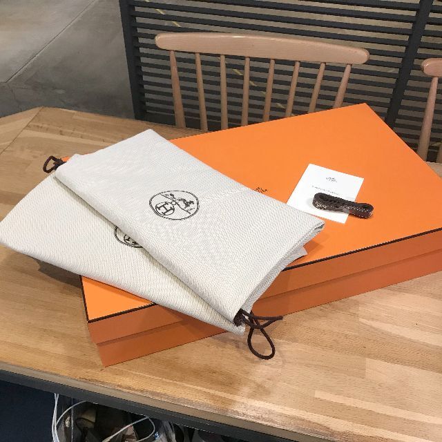 Hermes(エルメス)のludlow様の 新品未使用 エルメス 現行 ジャンピング ブーツ ベージュサー レディースの靴/シューズ(ブーツ)の商品写真