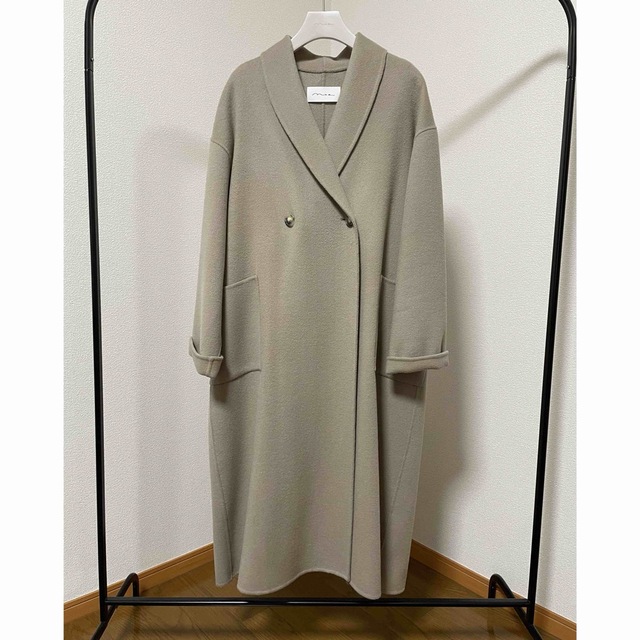 IENA(イエナ)の【Na.e】Shawl Collar Wool Coat_greige（ロング） レディースのジャケット/アウター(ロングコート)の商品写真