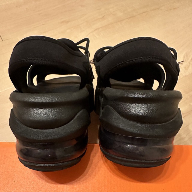 NIKE(ナイキ)のNIKE  エアマックスココ　24cm レディースの靴/シューズ(サンダル)の商品写真