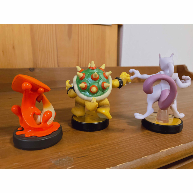 Nintendo Switch(ニンテンドースイッチ)のamiibo アミーボ3体セット エンタメ/ホビーのゲームソフト/ゲーム機本体(家庭用ゲームソフト)の商品写真