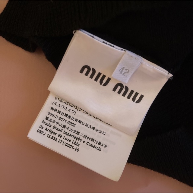 miumiu(ミュウミュウ)のみか様専用 miumiu リボン カーディガン レディースのトップス(カーディガン)の商品写真