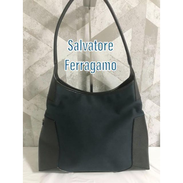 4年保証 【美品】フェラガモ ショルダーバッグ トート ブラック