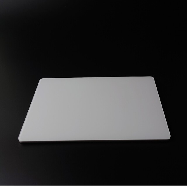 Apple(アップル)のApple Magic trackpad2　美品 スマホ/家電/カメラのPC/タブレット(PC周辺機器)の商品写真