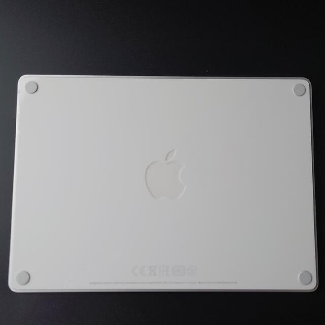 Apple(アップル)のApple Magic trackpad2　美品 スマホ/家電/カメラのPC/タブレット(PC周辺機器)の商品写真