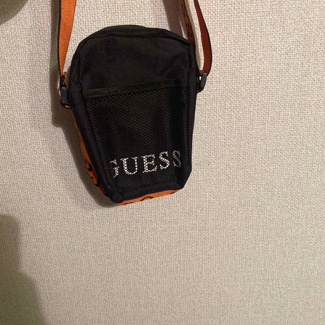 GUESS(ゲス)のGuess bag レディースのバッグ(ボディバッグ/ウエストポーチ)の商品写真