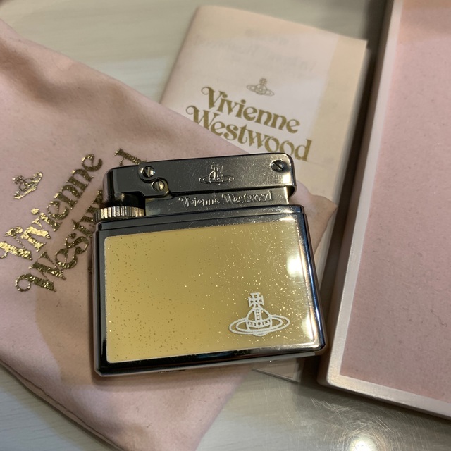 Vivienne Westwood(ヴィヴィアンウエストウッド)のviviennewestwoodガスライター メンズのファッション小物(タバコグッズ)の商品写真