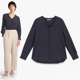 Theory luxe - theory luxe 22AW ウォッシャブル Vネックブラウスの Theory luxe - theory luxe 22AW ウォッシャブル Vネックブラウスの