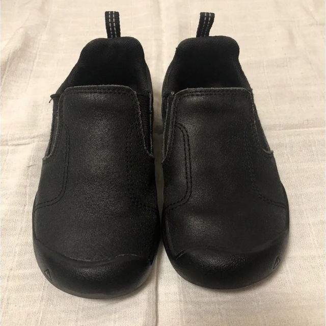 KEEN(キーン)のTy様専用⭐︎KEEN 本革 スニーカー　スリッポン☆キッズ キッズ/ベビー/マタニティのキッズ靴/シューズ(15cm~)(スリッポン)の商品写真