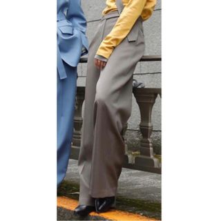 ルシェルブルー(LE CIEL BLEU)の【クリーニング済】LE CIEL BLUE  Belted Pants グレー(カジュアルパンツ)