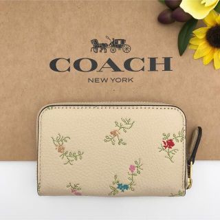 【新品未使用】coach スモール ジップ アラウンド カードケース フローラル