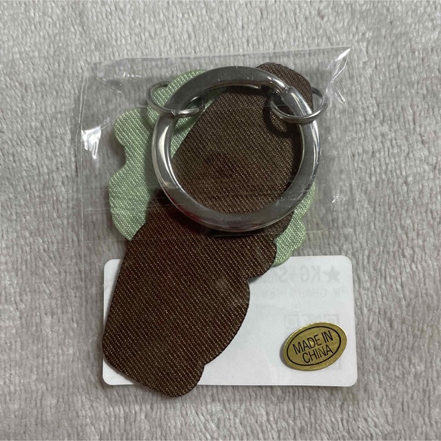 新品未開封☆ King Gnu W CHARM KEY RING [BROWN] エンタメ/ホビーのタレントグッズ(ミュージシャン)の商品写真