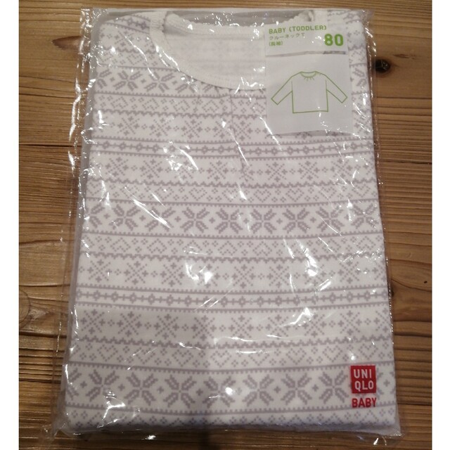 UNIQLO(ユニクロ)のクルーネックT 長袖 キッズ/ベビー/マタニティのベビー服(~85cm)(Ｔシャツ)の商品写真