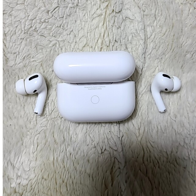 ☆AirPodsPro☆ スマホ/家電/カメラのオーディオ機器(ヘッドフォン/イヤフォン)の商品写真