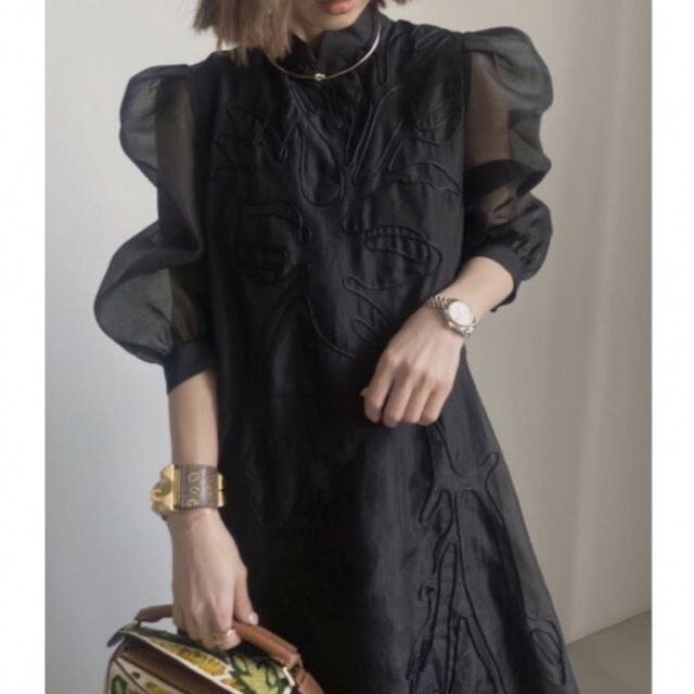 Ameri VINTAGE(アメリヴィンテージ)のMEDI FOREST EMBROIDERY DRESS /BLACK レディースのワンピース(ロングワンピース/マキシワンピース)の商品写真