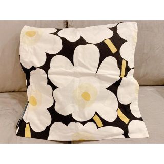 マリメッコ(marimekko)のマリメッコ  クッションカバー　ウニッコ　黒　50cm正方形(クッションカバー)