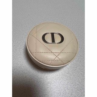 ディオール(Dior)のディオールスキンフォーエバー　クッションパウダー　ラベンダー(フェイスパウダー)