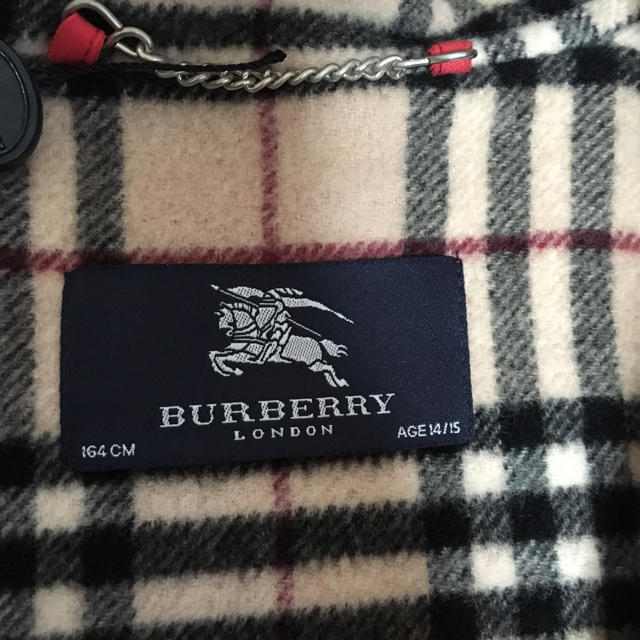 BURBERRY(バーバリー)のバーバリー ダッフルコート レディースのジャケット/アウター(ダッフルコート)の商品写真