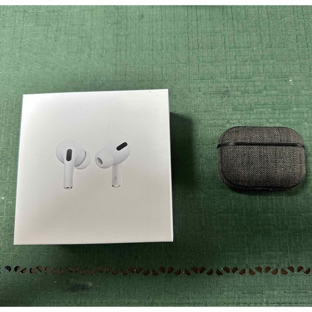 スマホ/家電/カメラAirPods Pro 第一世代　美品☆完品☆　滅菌済み　ケースおまけ付き