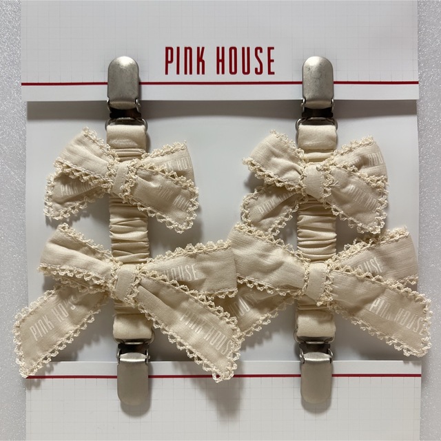 PINK HOUSE(ピンクハウス)のピンクハウス　ロゴ入りピコットリボン　ダブルリボン　たくし上げクリップ　生成り レディースのファッション小物(その他)の商品写真