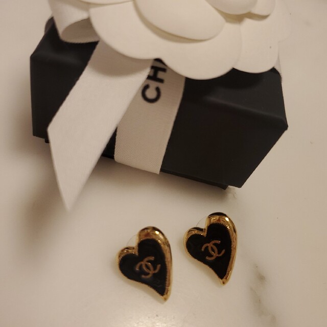 ♡未使用♡CHANEL♡ハートピアス