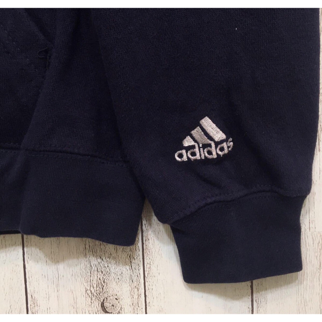 adidas(アディダス)のキッズ アディダス ビックロゴ刺繍 ジップアップパーカー ラグラン 袖口刺繍 キッズ/ベビー/マタニティのこども用ファッション小物(その他)の商品写真