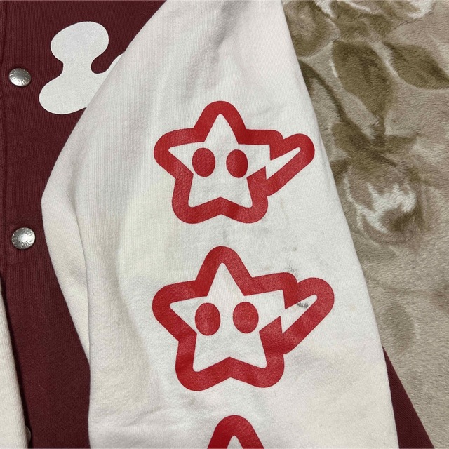 A BATHING APE(アベイシングエイプ)のAPE  BAPE  KAWS スウェット スタジャン　BABY MILO  L メンズのトップス(スウェット)の商品写真