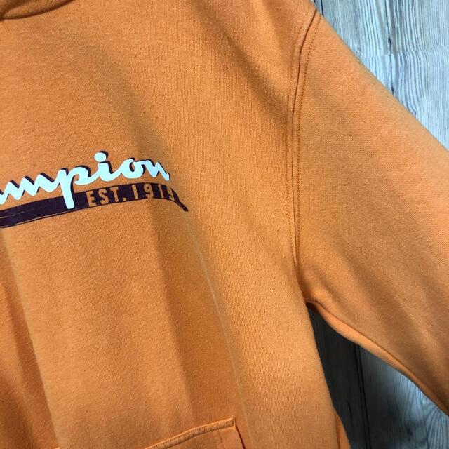 Champion(チャンピオン)の『オレンジ』90s 古着 チャンピオン パーカー XL デカロゴ メンズのトップス(パーカー)の商品写真