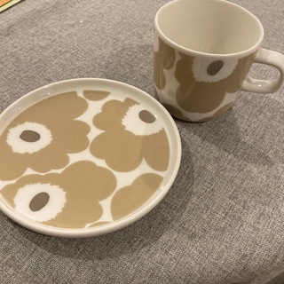マリメッコ(marimekko)のウニッコ　カップ&プレート(食器)