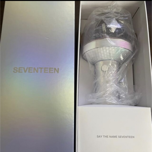 SEVENTEEN(セブンティーン)のSEVENTEEN 韓国公式 ペンライト エンタメ/ホビーのタレントグッズ(アイドルグッズ)の商品写真