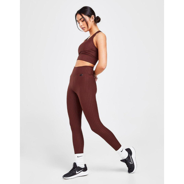 NIKE - 《新品》NIKE ナイキ One Luxe タイツ ランニングタイツ NIKE - 《新品》NIKE ナイキ One Luxe タイツ ランニングタイツ