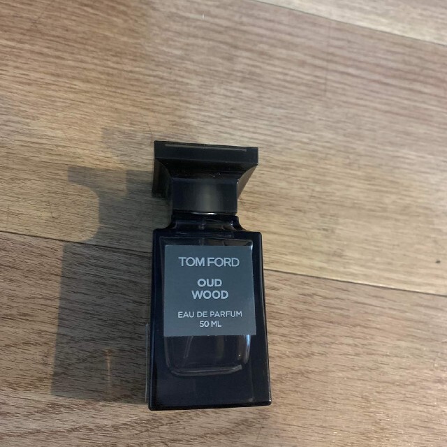 tom ford oud wood トムフォードビューティー50ｍｌ