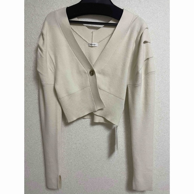 FRAY I.D - 新品未使用タグ付き FRAY I.D タックパフクロップド FRAY I.D - 新品未使用タグ付き FRAY I.D タックパフクロップド