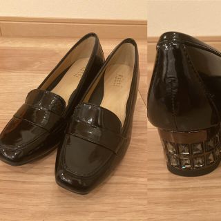 ピッティ(Pitti)のpitti ローファー　エナメル　23.5㎝　ストロベリーフィールズパンプス(ローファー/革靴)