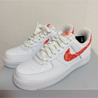 ナイキ(NIKE)の新品 NIKE エアフォースワン ペイズリー 24cm(スニーカー)