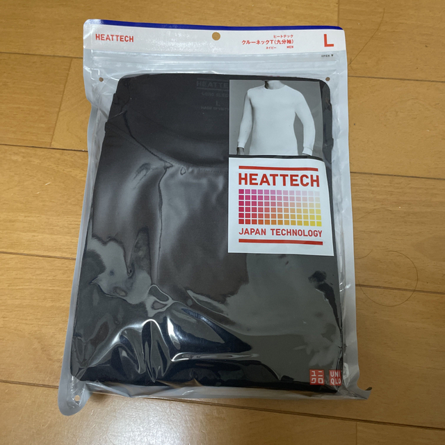 UNIQLO(ユニクロ)のヒートテック　クルーネックT（九分袖）メンズL メンズのトップス(Tシャツ/カットソー(七分/長袖))の商品写真