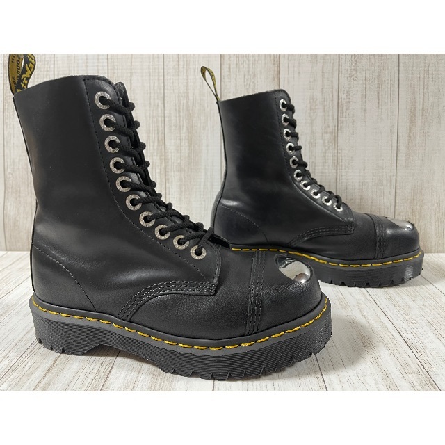 Dr.Martens(ドクターマーチン)のレアモデル　ドクターマーチン☆☆１０ホール8761ＢＥＸソール☆☆キャップトゥ レディースの靴/シューズ(ブーツ)の商品写真