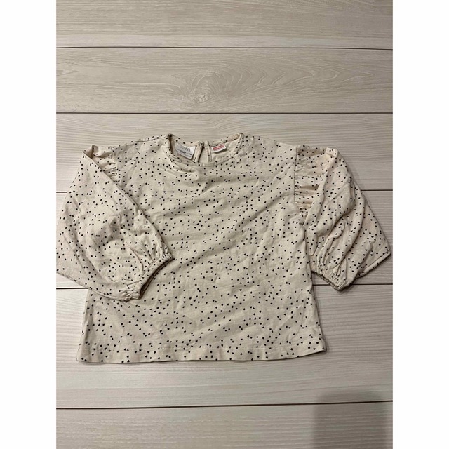 ZARA KIDS(ザラキッズ)のZARA トップス　92cm キッズ/ベビー/マタニティのキッズ服女の子用(90cm~)(Tシャツ/カットソー)の商品写真