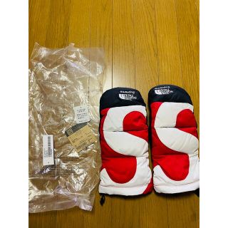 シュプリーム(Supreme)のsupreme north face s logo nuptse mitts(手袋)